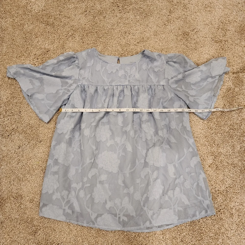 Powder blue blouse - Picture 3 of 4